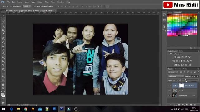 Cara Membuat Efek Scratches di Dalam Foto - Adobe Photoshop CS6 смотреть онлайн