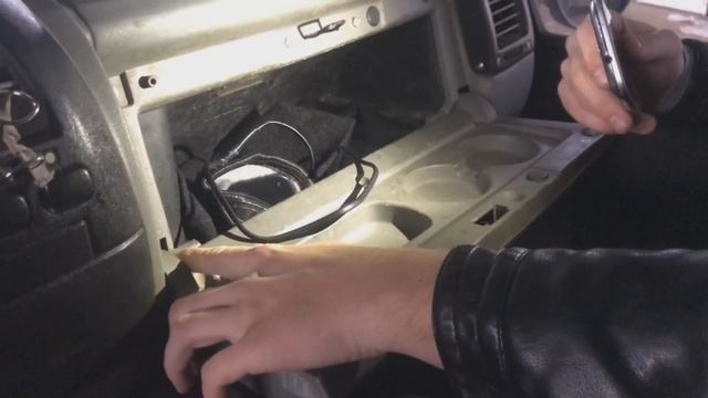 как снять бардачок газ 3302/ установка дополнительного прикуривателя/ и ништячок смотреть онлайн