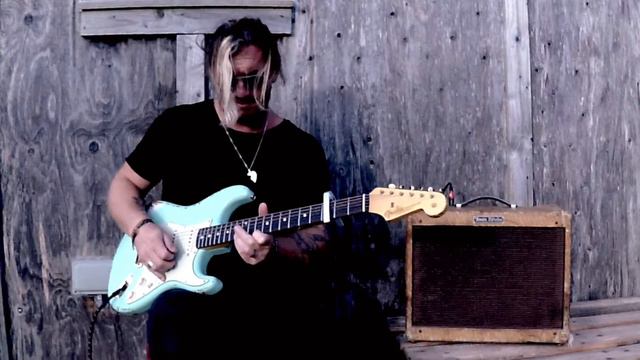 Fender Vibrolux 1959, Fender Custom shop Time Machine, Strymon Flint смотреть онлайн