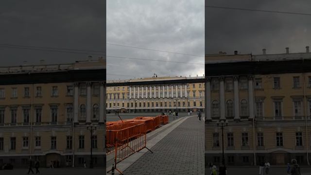 Дворцовая площадь. Зимний дворец. Александровская колонна. г. Санкт Петербург смотреть онлайн