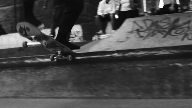 Nike SB Welcomes Lacey Baker смотреть онлайн