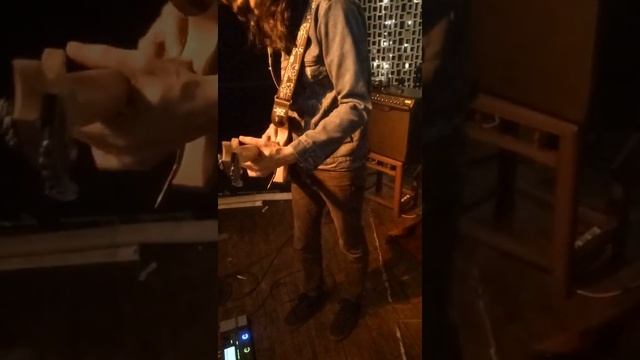 MOOER GE200 Demo sound check on stage смотреть онлайн