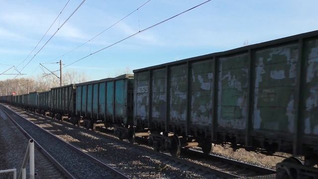 Электровоз ВЛ80С-039 с грузовым поездом смотреть онлайн