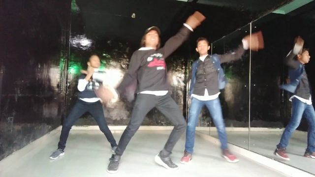 Hip Hop Dance || Atul Mishra || Dream Dance Academy Rudrapur ? смотреть онлайн