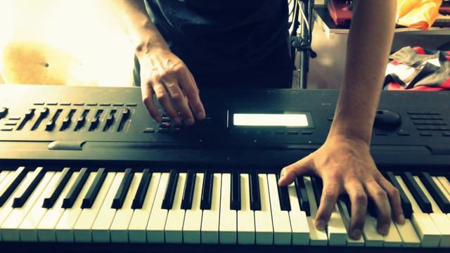 Minimal post studio music on the Kurzweil K2500s смотреть онлайн
