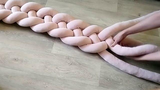 Плетение косы из 4 прядей. Коса в 4 пряди. Как плести косу в четыре плетения. Бортик косичка. Мк смотреть онлайн