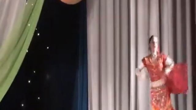 Ю.Шихалева и Т.Семёнова, театр "Рангила"г.Волгодонск - "Holiya mein ude re gulal"2012г.. смотреть онлайн