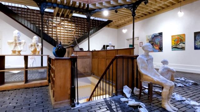 Le salon d'art contemporain en vogue : Macparis présente les étoiles de demain - Vidéo YouTube смотреть онлайн