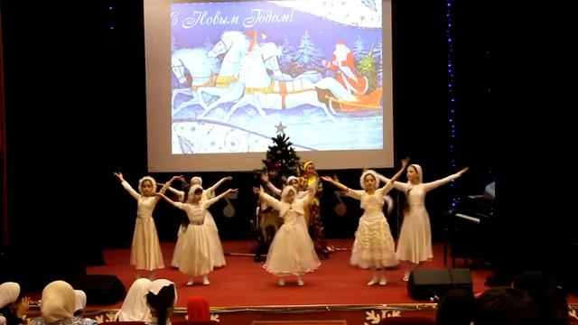 Национальная музыкальная школа Магомаева танец снежинок смотреть онлайн