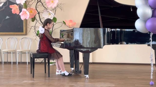 Фортепианный дуэт «Искорки» смотреть онлайн