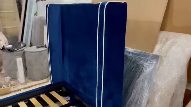 Кровать с высокой спинкой Снежа - видео обзор интернет магазина Relaksan смотреть онлайн
