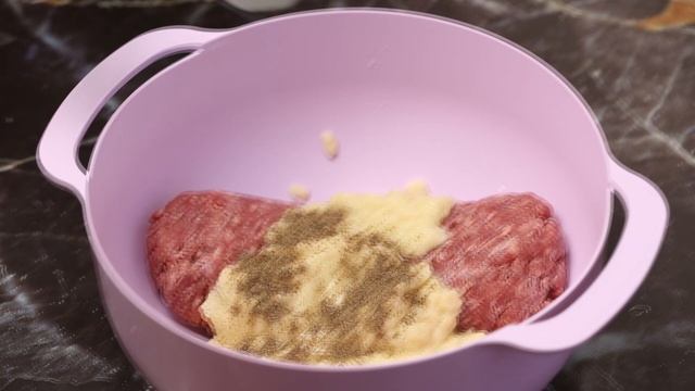 Домашние Котлеты из фарша / Очень сочные и нежные / Быстро и Вкусно смотреть онлайн