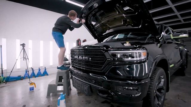 Новый Автомобиль - как его защитить? Детейлинг с 0км Dodge Ram смотреть онлайн