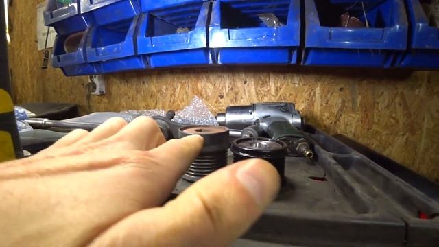 Lexus Is250 2007г.в. 216000км. Замена обгонной муфты генератора. смотреть онлайн