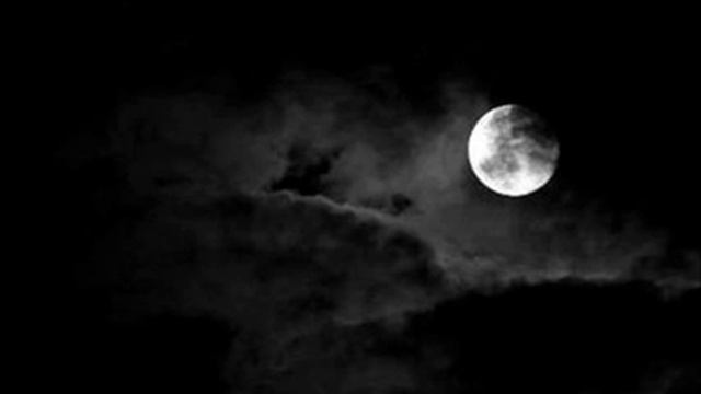 Is the moon tired? -Christina Rossetti (sub English - Español) смотреть онлайн