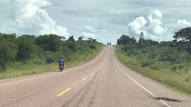 Witness The Incredible Delivery of a Toyota MarkX 2008 Model to Masaka! смотреть онлайн