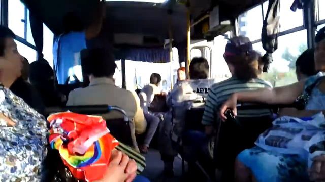Автобус номер 7. Открытая дверь смотреть онлайн