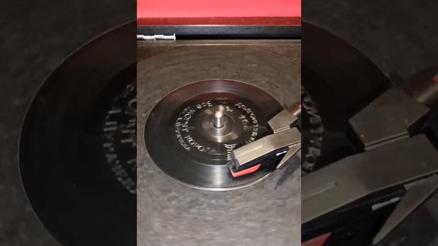 Алла Пугачёва - Всё могут короли / На мини-пластинке ВТО #Алла #Пугачёва #мини #пластинка #ВТО #всё смотреть онлайн