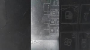 Лада гранта не заводится; нашел причину Предохранитель