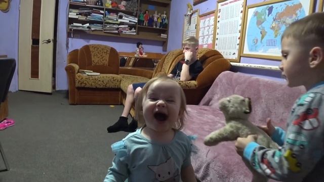 VLOG:ВЕЧЕР В БОЛЬШОЙ СЕМЬЕ!???/ РЕБЁНОК ЛЕВША!?/Семья Жуковых смотреть онлайн