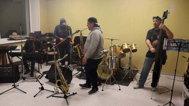 Репетиция группы "Кефаль по 220"