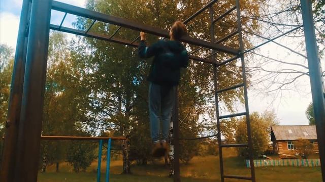 ПОДТЯГИВАНИЯ или ОТЖИМАНИЯ?! Что Лучше? смотреть онлайн