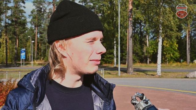 Haastattelussa Roope Mäkitalo смотреть онлайн