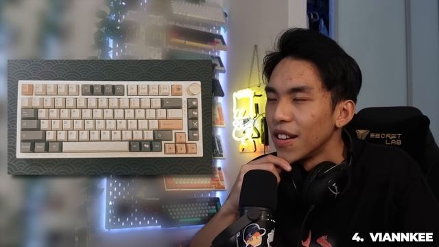 Reacting to YOUR Custom Keyboards! смотреть онлайн