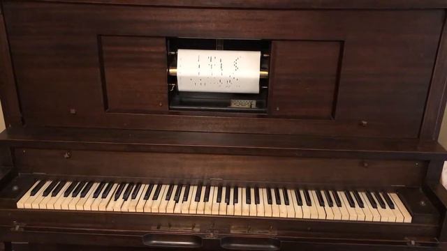 The Entertainer. QRS Roll on player piano. смотреть онлайн