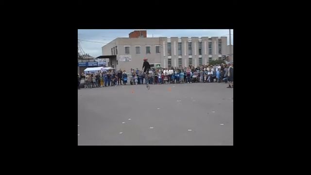 Унициклы (одноколесные велосипеды смотреть онлайн