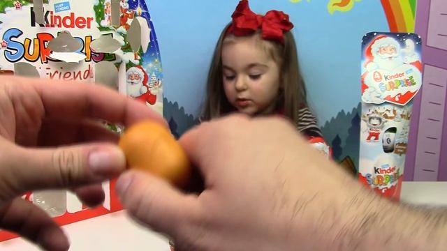 Открываем кучу Рождественских Киндеров! Редкие игрушки! Kinder Surprise - Christmas Special! смотреть онлайн