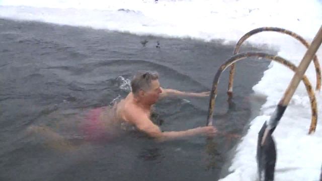 Клуб любителей зимнего купания "Бодрость" (Астана) смотреть онлайн