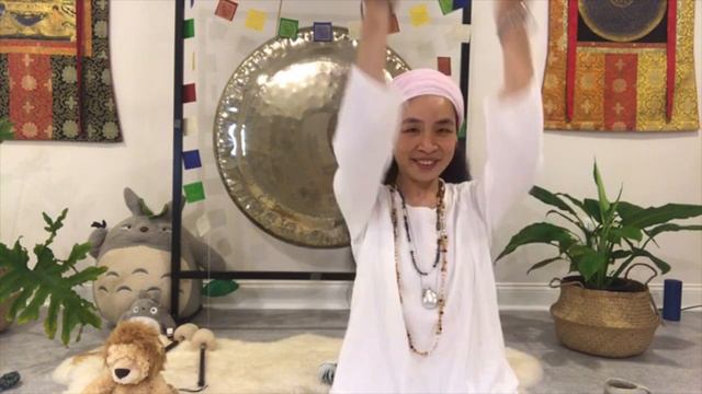 Kundalini Meditation - Clearing your Arc Line & Blessing Yourself ( Clearing your Karma ) смотреть онлайн