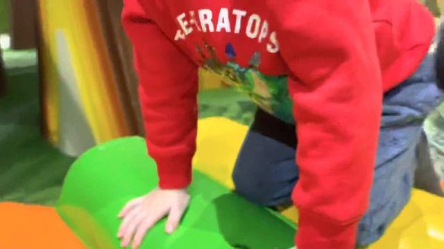 Игорек и Кеша в парке развлечений Волшебная Миля в СПб смотреть онлайн