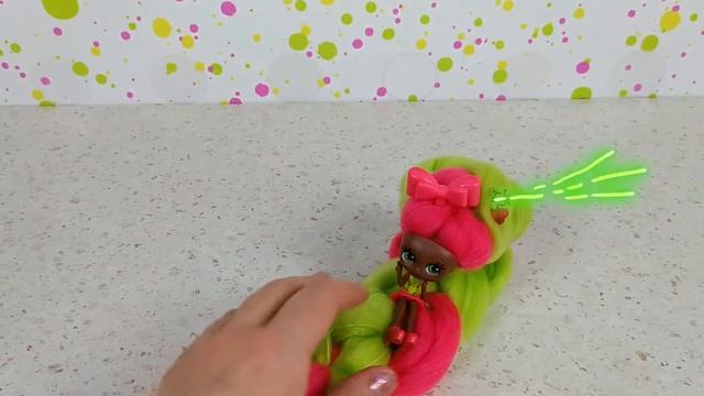 Куклы Candylocks со сладким ароматом | Распаковка игрушек + сюрпризы внутри! смотреть онлайн