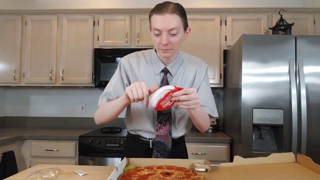 Why Papa John's Jack-O'-Lantern Pizza Scares Me смотреть онлайн