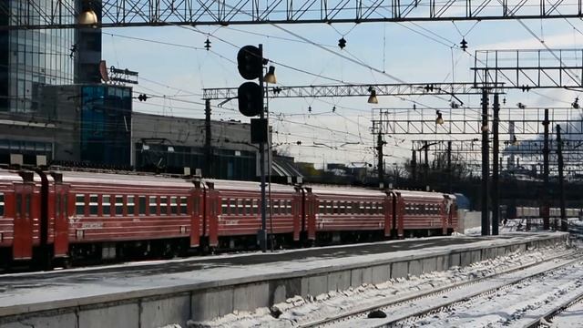 Аэроэкспресс ЭД4М-377 прибыл на Павелецкий вокзал (под посадку) смотреть онлайн