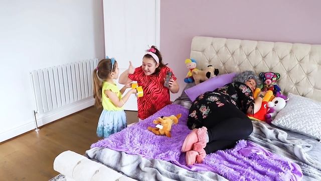 Ruby and Bonnie lost iPhone story for kids смотреть онлайн