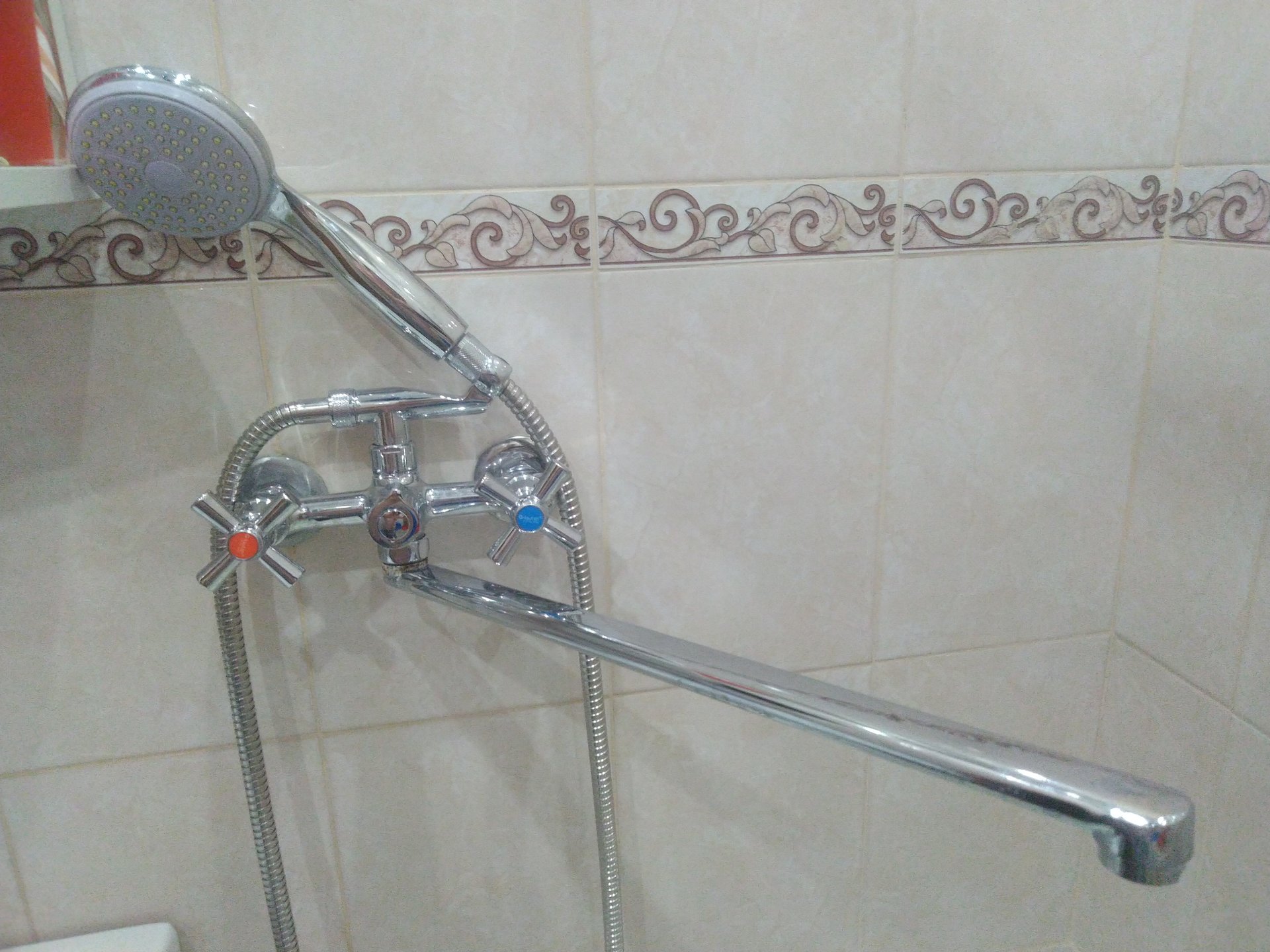 Как заменить смеситель в ванной самостоятельно смотреть онлайн