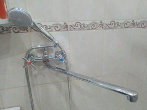 Как заменить смеситель в ванной самостоятельно