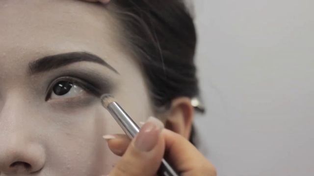 Makeup для Хеллоуин: череп с трещинами смотреть онлайн