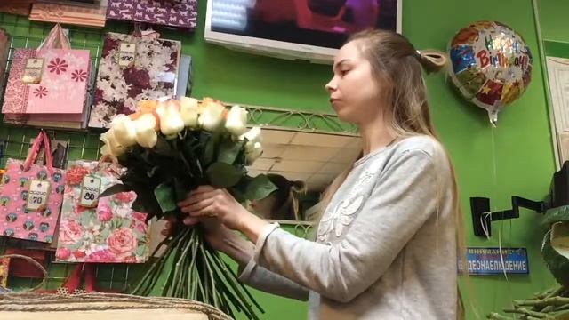 Букет из 100 Роз смотреть онлайн