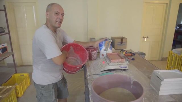 Как делают золотые кирпичи для алтаря? смотреть онлайн