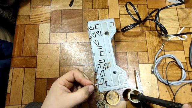 Как сделать самодельный Аукс кабель // DIY AUX CABLE смотреть онлайн