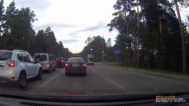 Как ездят в Барнауле С025МТ не включая поворотник через сплошную при направлении движения налево смотреть онлайн