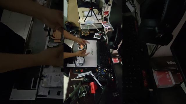 Acer Aspire c22 Disassembly and replacing HDD to SDD 10x Faster смотреть онлайн