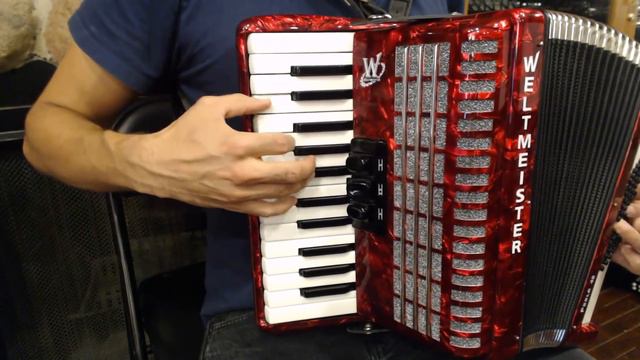 How to Play a 48 Bass Accordion - Lesson 7 - Blues Scale in C - 12 Bar Blues смотреть онлайн