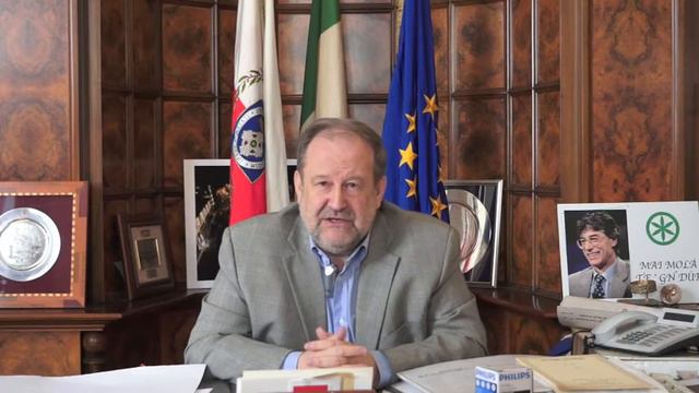 medico e politico: intervista al Sindaco Marco Mariani смотреть онлайн