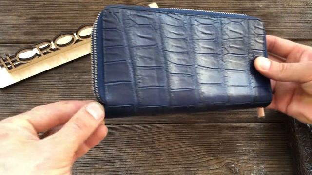 Клатч из кожи крокодила на двух молниях A0001VC4 смотреть онлайн
