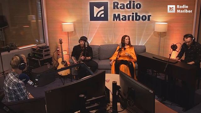 NINA PUŠLAR - Ni ona смотреть онлайн